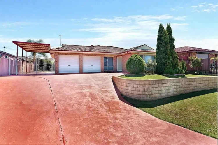 36 Sea Eagle Crescent, Green Valley NSW 2168