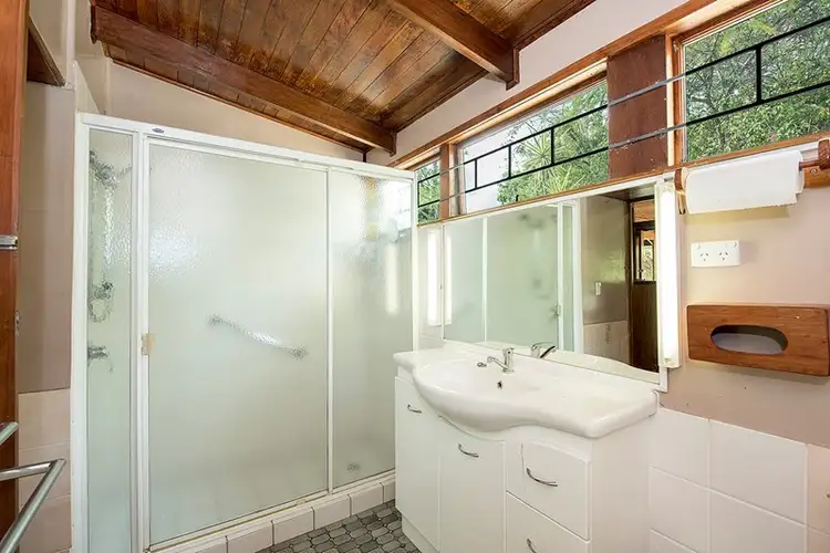 Sixth view of Homely house listing, 8 Bernecker Street, Carina QLD 4152