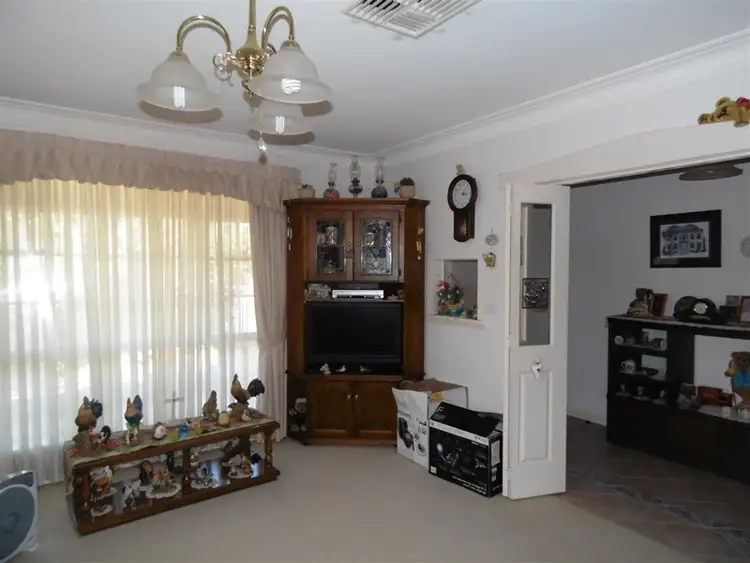 Second view of Homely house listing, 2 Arana Place, Parkes NSW 2870