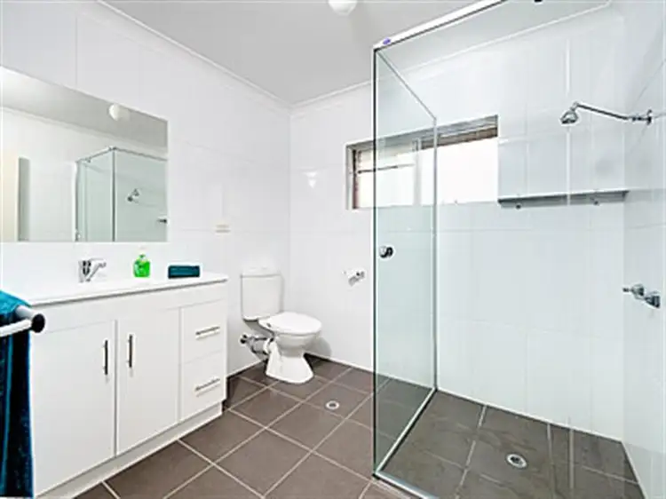 Fifth view of Homely house listing, 4/17 Strathairlie, Macgregor QLD 4109