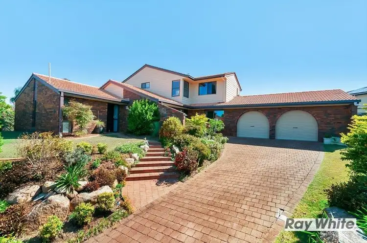 8 Kadgo Place, Westlake QLD 4074