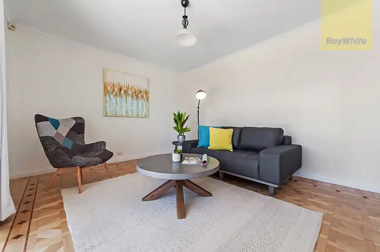 Fifth view of Homely house listing, 18 Cimberwood Drive, Craigieburn VIC 3064