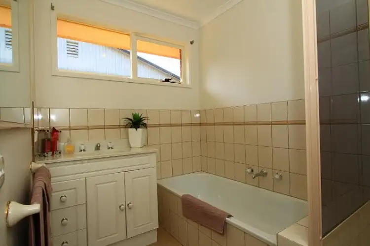 Fourth view of Homely villa listing, 1/33 Beauchamp Street, Heathcote VIC 3523
