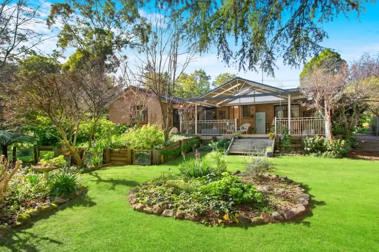 61 Warks Hill Road, Kurrajong Heights NSW 2758