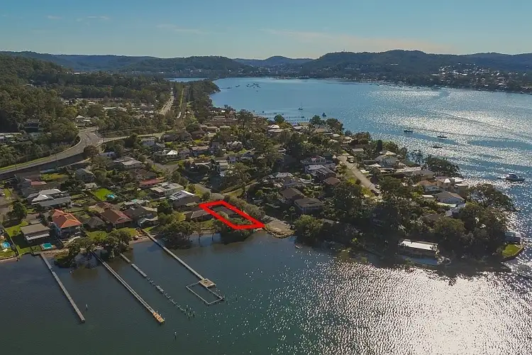 Fourth view of Homely house listing, 21 Noonan Point Avenue, Point Clare NSW 2250