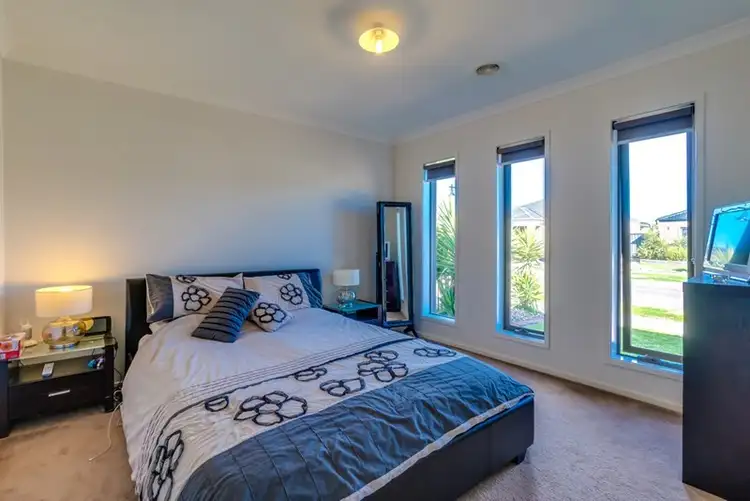 Second view of Homely house listing, 6 Armadale Court, Tarneit VIC 3029