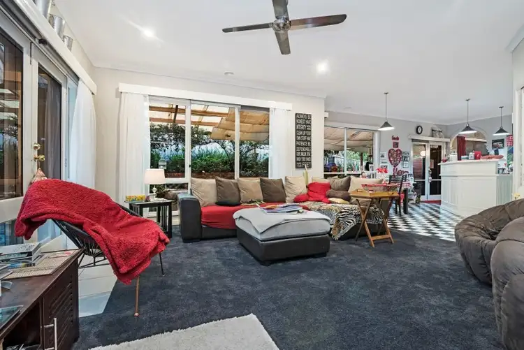 Seventh view of Homely house listing, 3 Pauline Court, Kangaroo Flat VIC 3555
