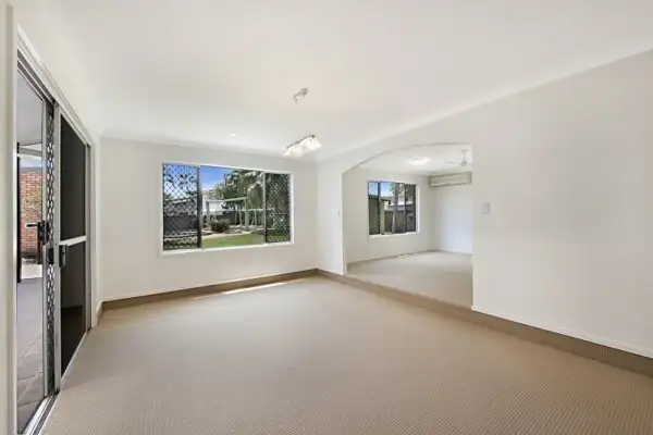 Seventh view of Homely house listing, 4 Gaudi Court, Kirwan QLD 4817