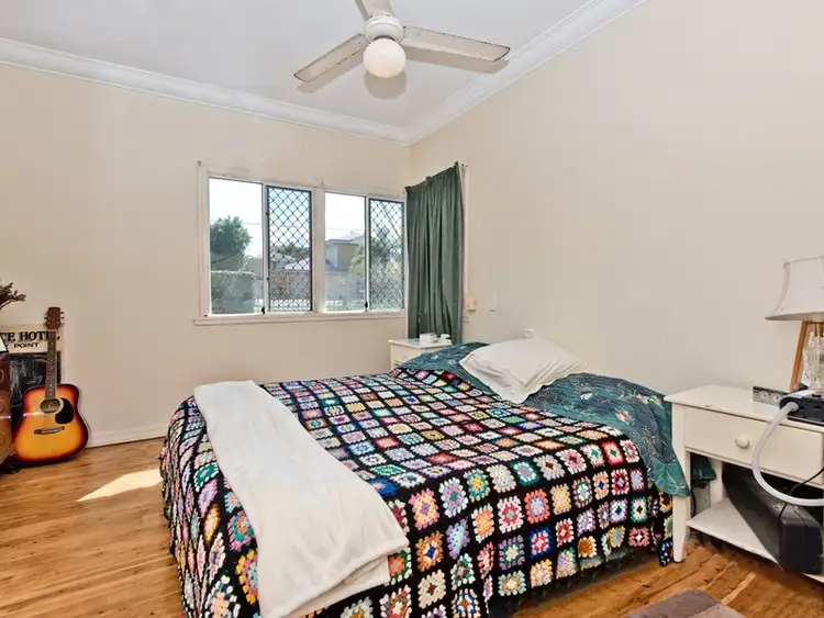 Seventh view of Homely house listing, 4 Bright Avenue, Clontarf QLD 4019