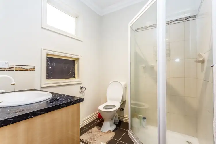 Fifth view of Homely house listing, 2/8 Lorraine Court, Hillside VIC 3037