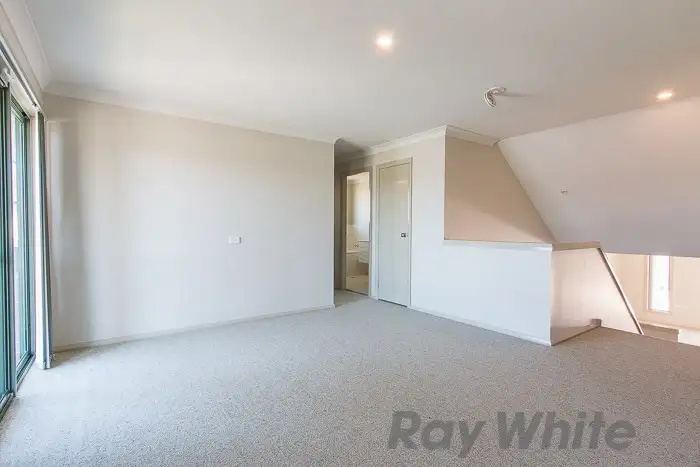 Fifth view of Homely house listing, 10 Dianella Street, Floraville NSW 2280