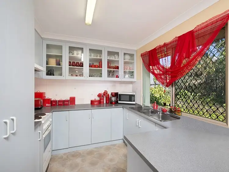 Second view of Homely house listing, 10 Natone Court, Edens Landing QLD 4207