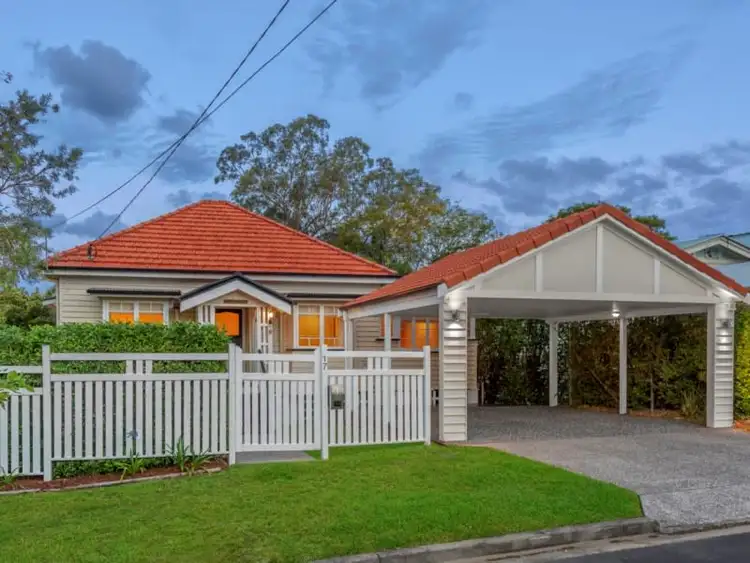 17 Lindsay Street, Ashgrove QLD 4060