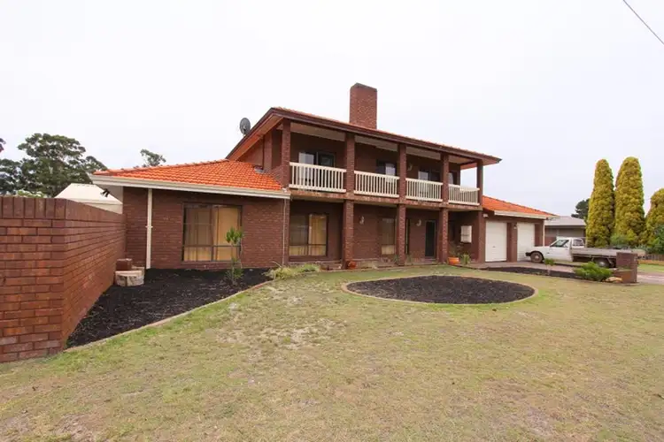 2 Mottram Place, Morley WA 6062