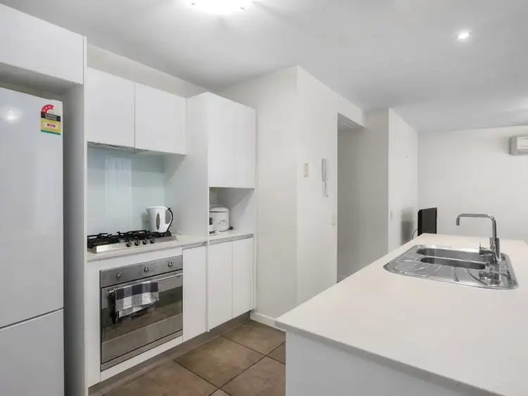 Third view of Homely apartment listing, 2204/92 Quay Street, Brisbane QLD 4000