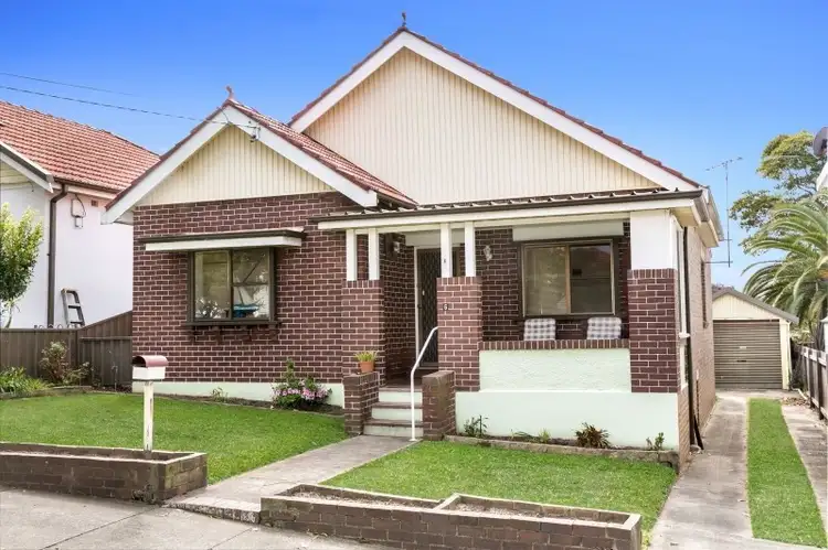 6 Vivian Street, Bexley NSW 2207