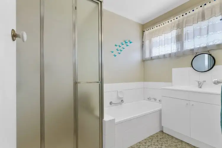 Fifth view of Homely unit listing, 1A Vancouver Street, Mornington VIC 3931
