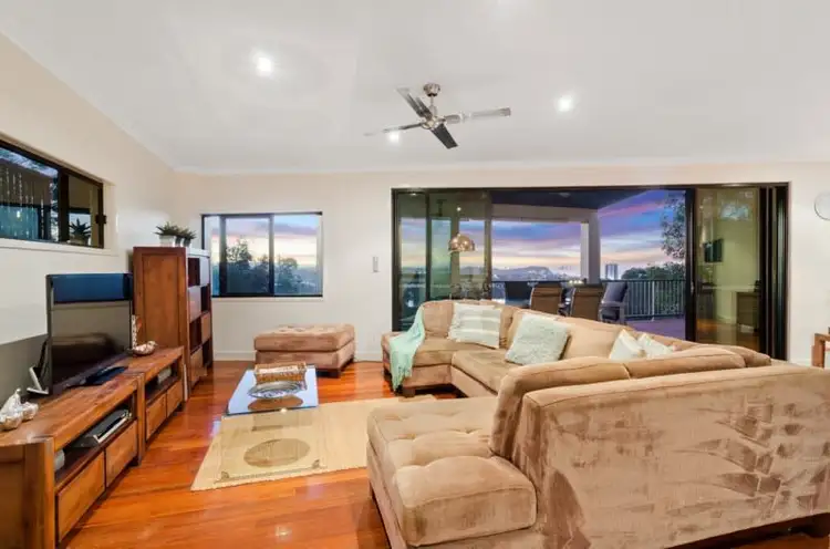 7 Currumbin Crest Drive, Currumbin QLD 4223