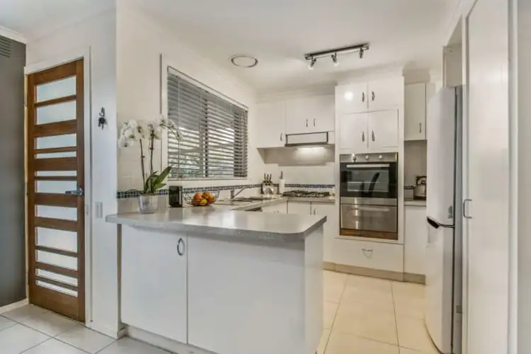 Fourth view of Homely house listing, 2 Heathmere Crescent, Endeavour Hills VIC 3802