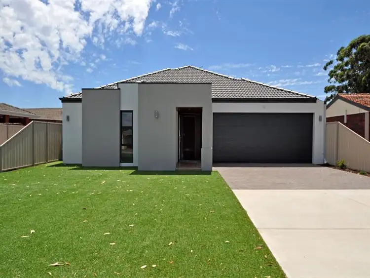 19a Holilond Way, Morley WA 6062