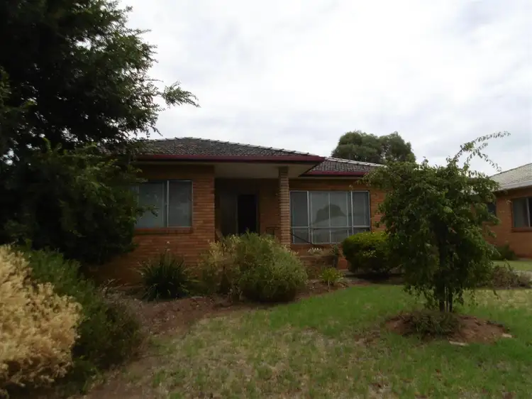 Main view of Homely house listing, 10 Downes Crescent, Parkes NSW 2870