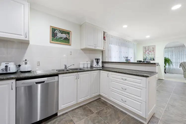 Fifth view of Homely house listing, 10 DUMOSA Avenue, Croydon VIC 3136
