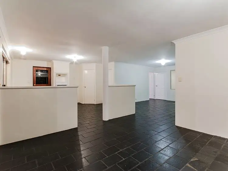 Second view of Homely house listing, 4 Karlak Close, Leda WA 6170