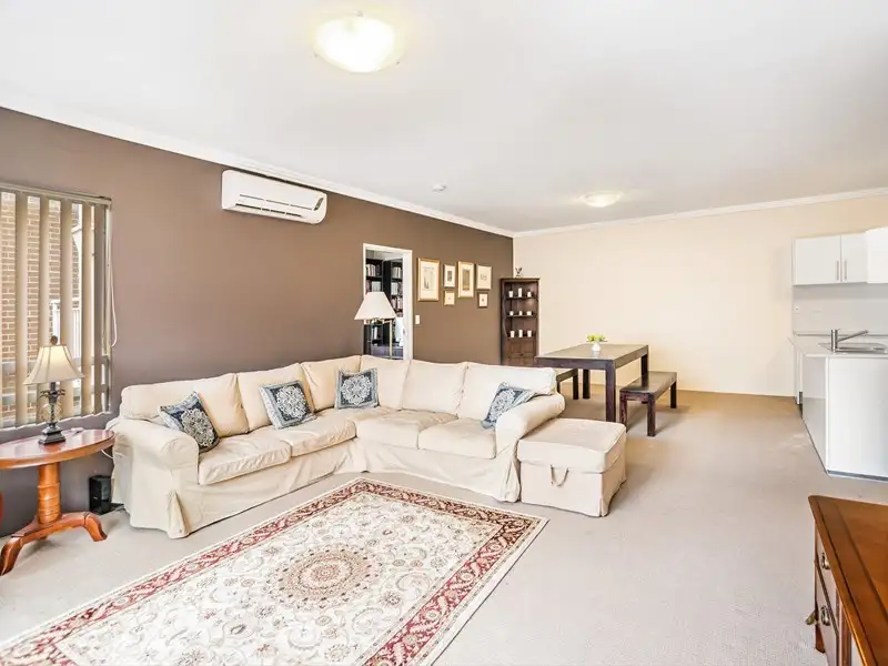 Main view of Homely unit listing, 15/15 Stuart Street, Helensburgh NSW 2508