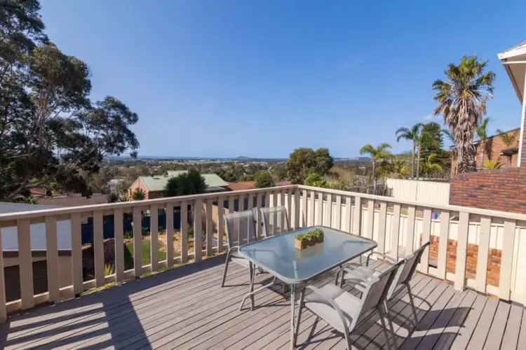 21 Scenic Crescent, Albion Park NSW 2527