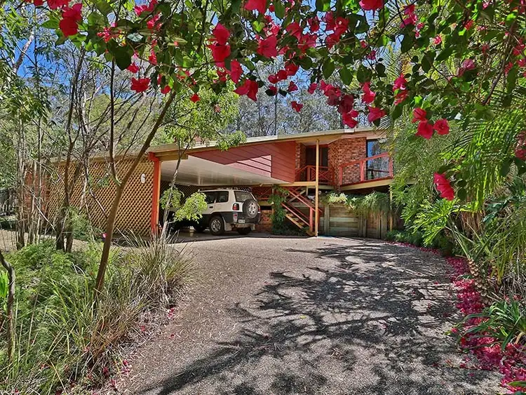6 Carnarvon Court, Everton Hills QLD 4053
