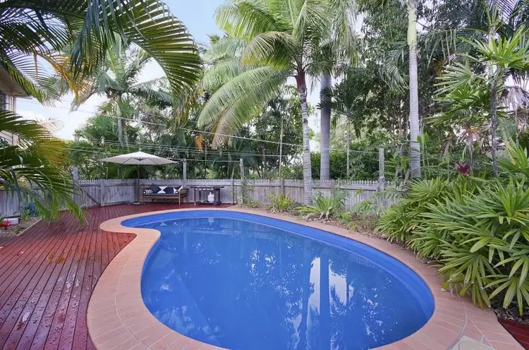 2 Eighth Street, Railway Estate QLD 4810
