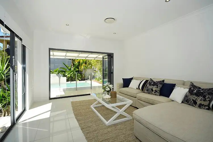 20 William Street, Mermaid Beach QLD 4218