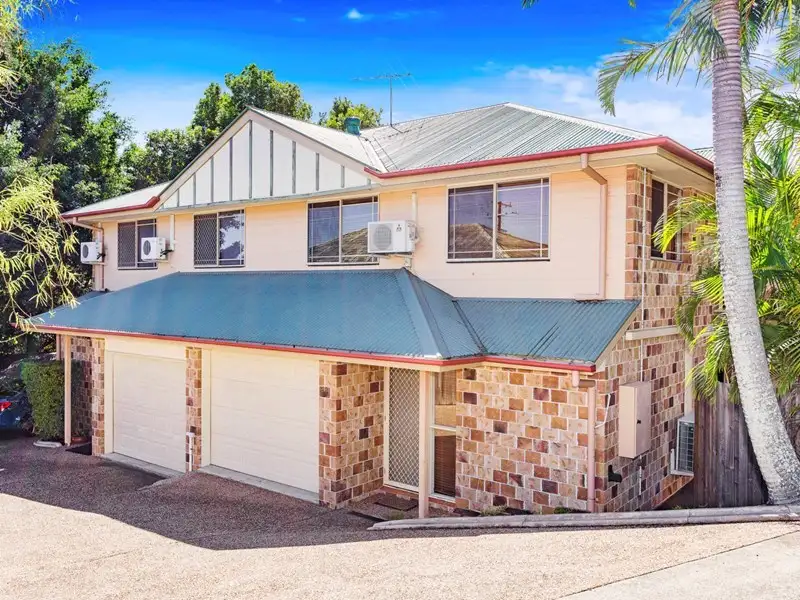 Main view of Homely townhouse listing, 2/15 Ridge Street, Greenslopes QLD 4120