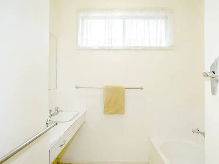 Third view of Homely unit listing, 2/228 Roslyn Road, Highton VIC 3216