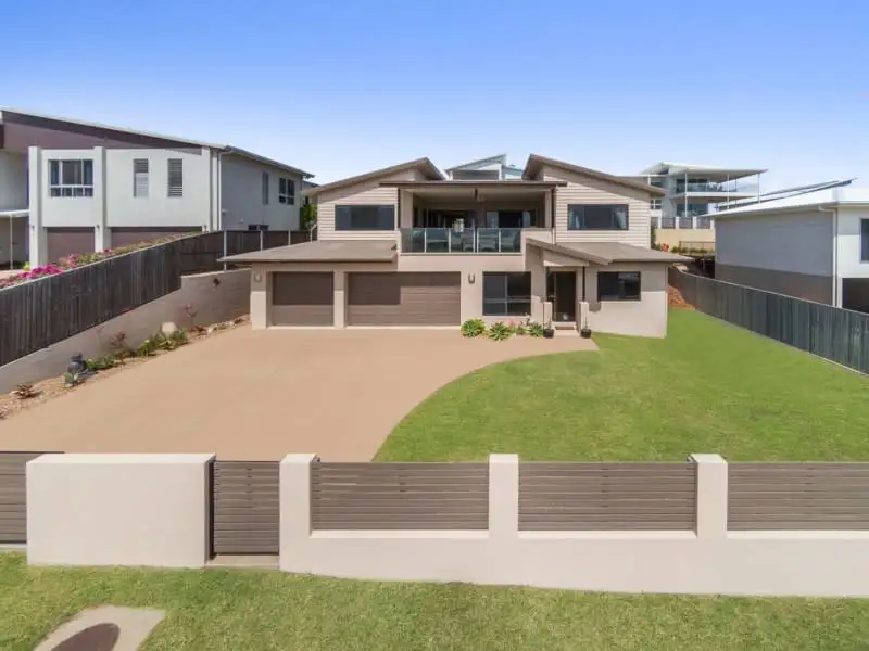 Main view of Homely house listing, 5 Cashell Crescent, Bushland Beach QLD 4818