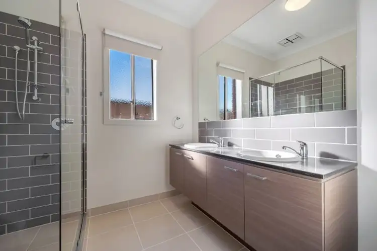 Seventh view of Homely house listing, 14 Water Lily Circuit, Craigieburn VIC 3064
