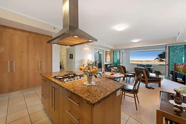 7/326 Marine Parade, Labrador QLD 4215