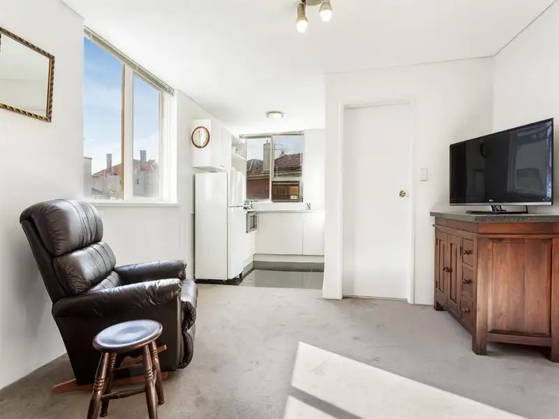 Main view of Homely apartment listing, 29/92 Grey Street, St Kilda VIC 3182