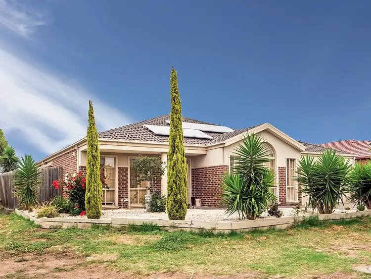 Second view of Homely house listing, 10 Kulin Drive, Tarneit VIC 3029