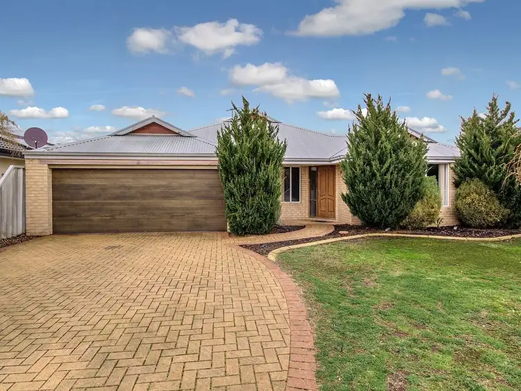 18 Hueston Lookout, Leda WA 6170