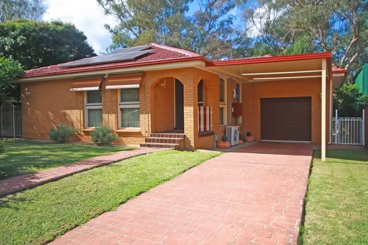 2 Geranium Avenue, Macquarie Fields NSW 2564