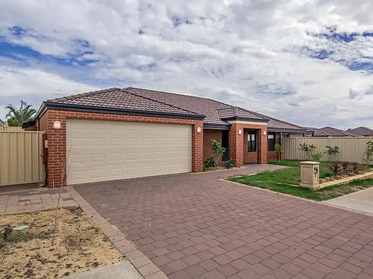 Fifth view of Homely house listing, 2 Tallon Loop, Baldivis WA 6171
