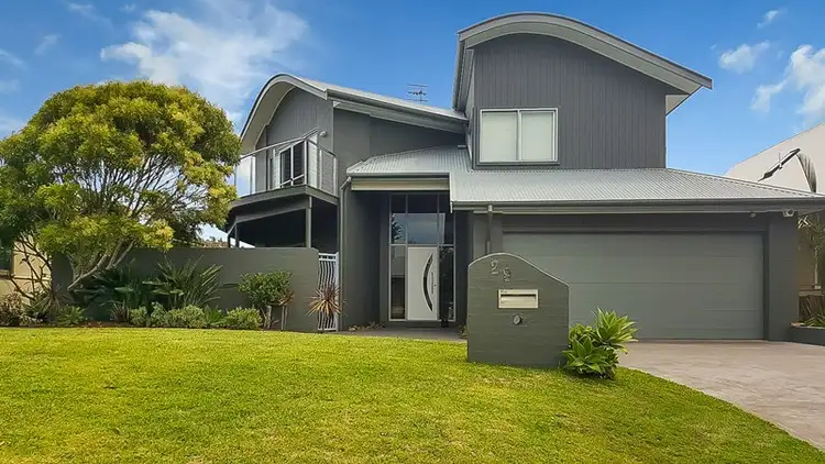29 Lake Street, North Avoca NSW 2260