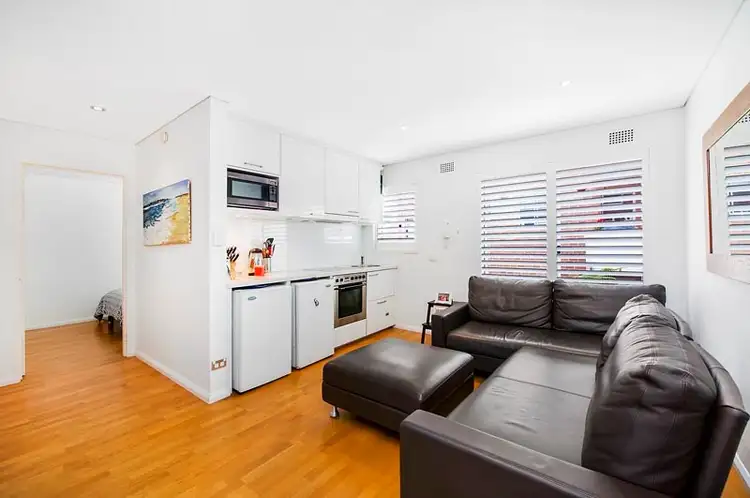 Main view of Homely apartment listing, 12/95 Queenscliff Road, Queenscliff NSW 2096