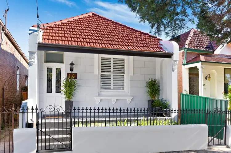 16 Terry Street, Tempe NSW 2044