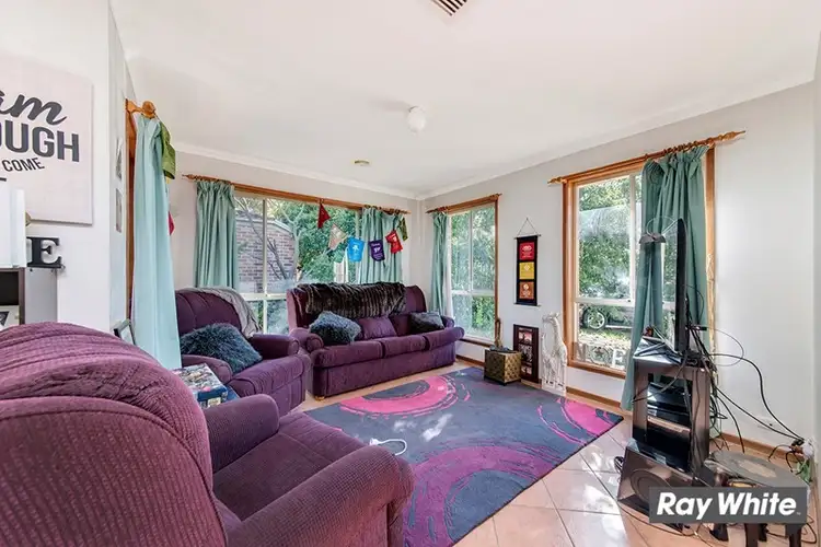 Second view of Homely house listing, 19 Loban Court, Ngunnawal ACT 2913