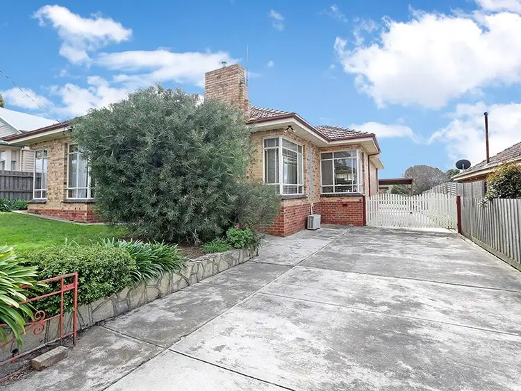 30 Roslyn Road, Belmont VIC 3216