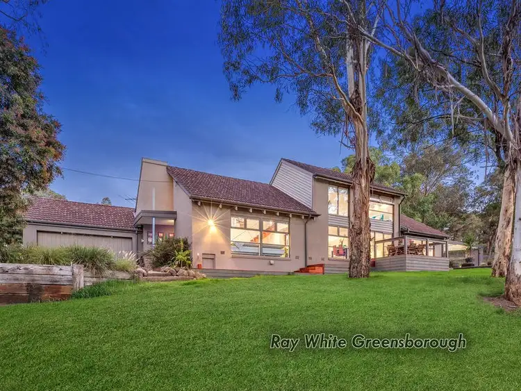 2 Bruce Street, Diamond Creek VIC 3089