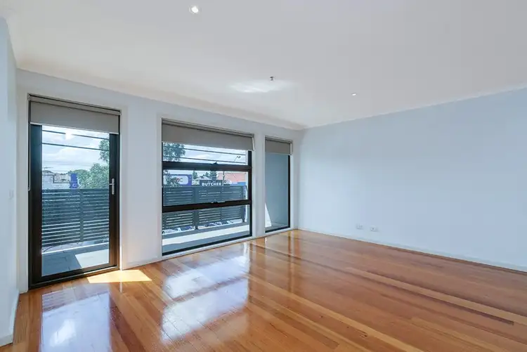 Third view of Homely apartment listing, 2/289-291 Broadway, Reservoir VIC 3073