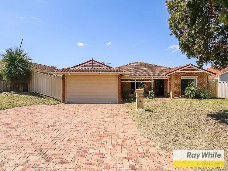 6 Claredon Court, Alexander Heights WA 6064